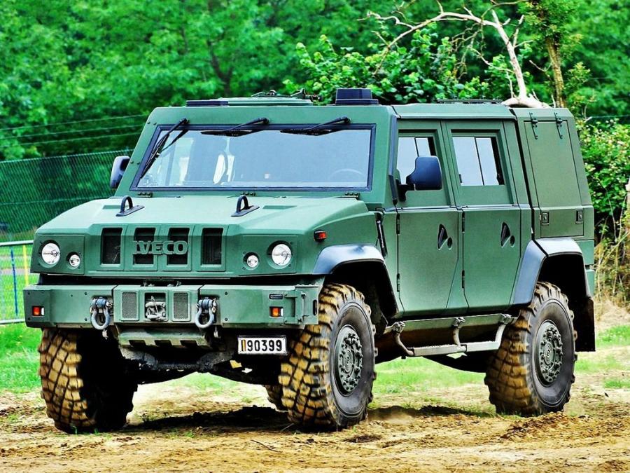  Iveco Lince LMV 2001 года  (фото 5 из 9)